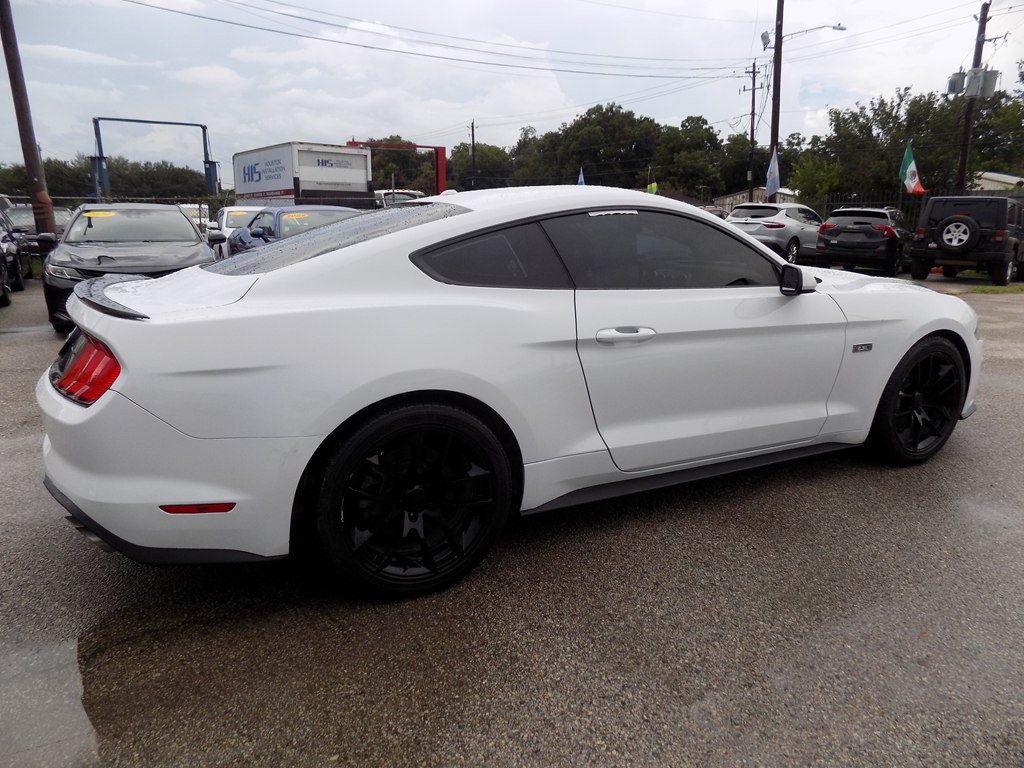 2020 Ford Mustang Image 6