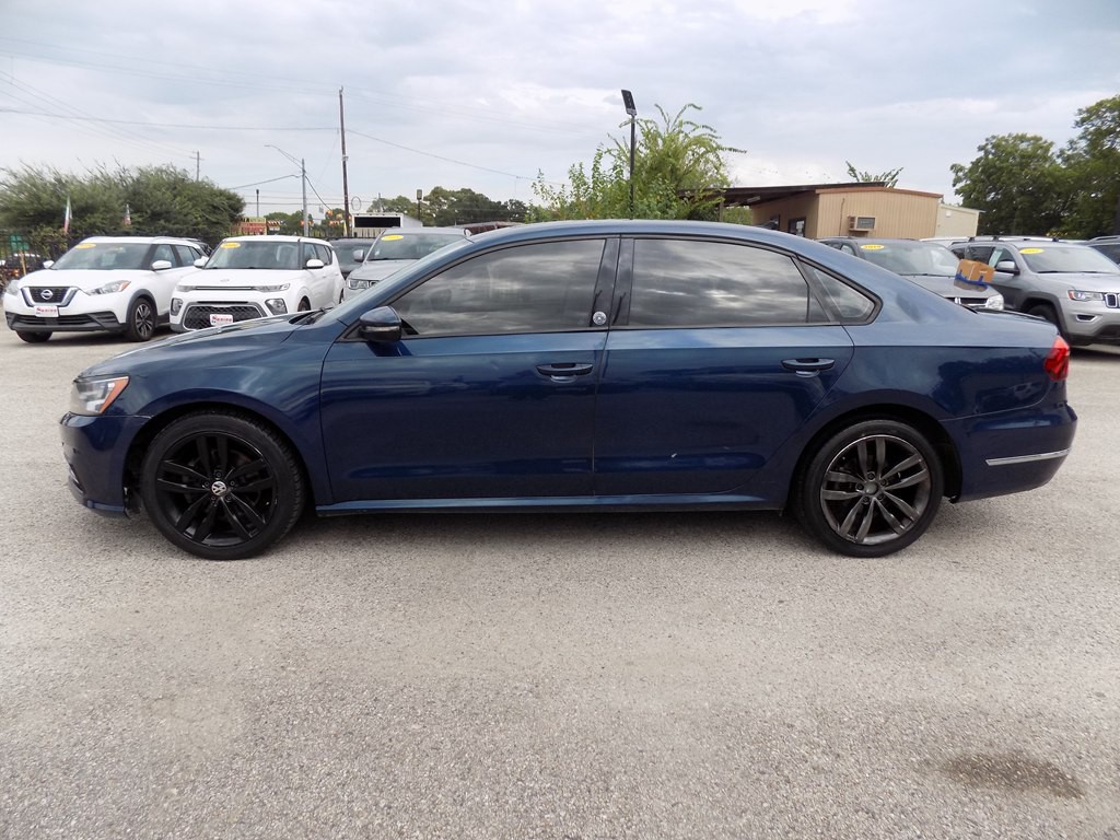2019 Volkswagen Passat Image 3