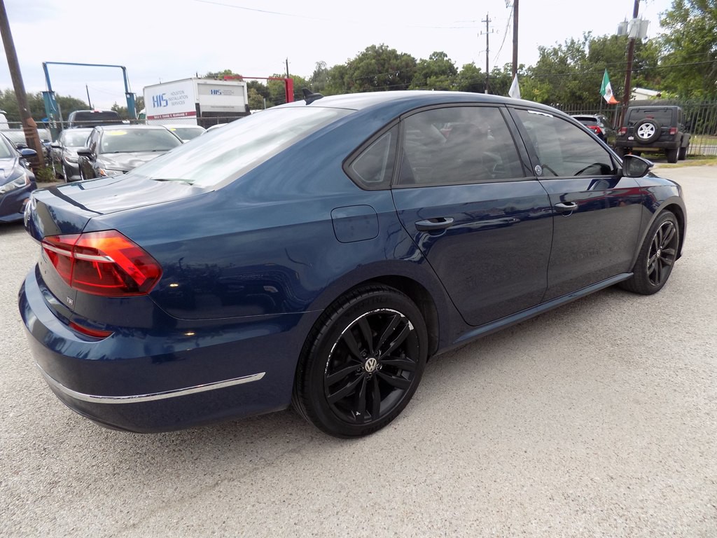 2019 Volkswagen Passat Image 6