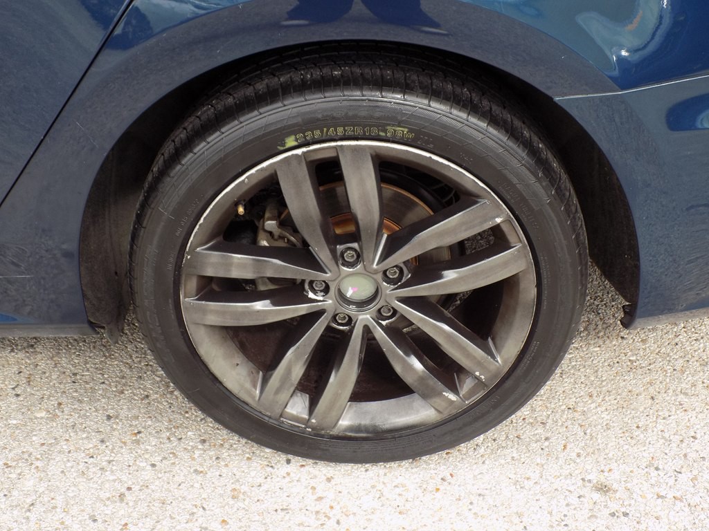 2019 Volkswagen Passat Image 28