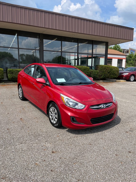 2016 Hyundai Accent Image 1