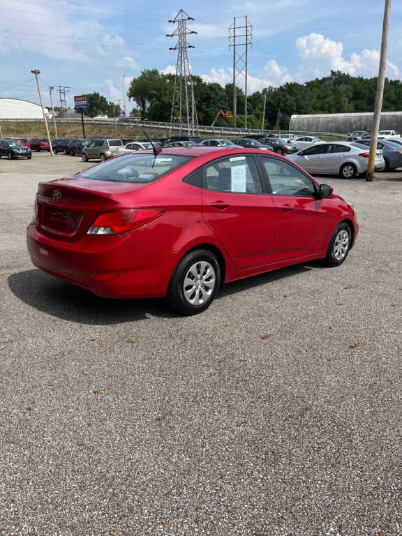 2016 Hyundai Accent Image 7