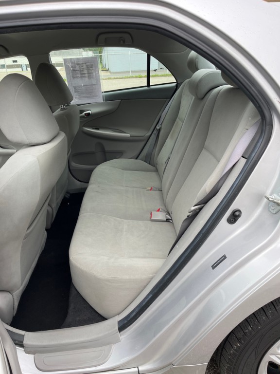 2010 Toyota Corolla Image 22