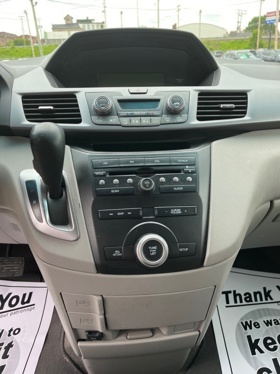 2011 Honda Odyssey Image 11