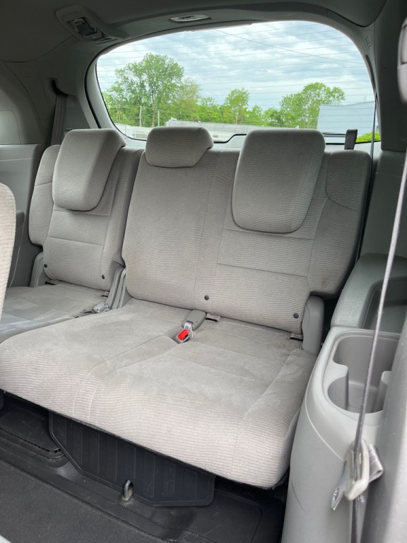 2011 Honda Odyssey Image 14