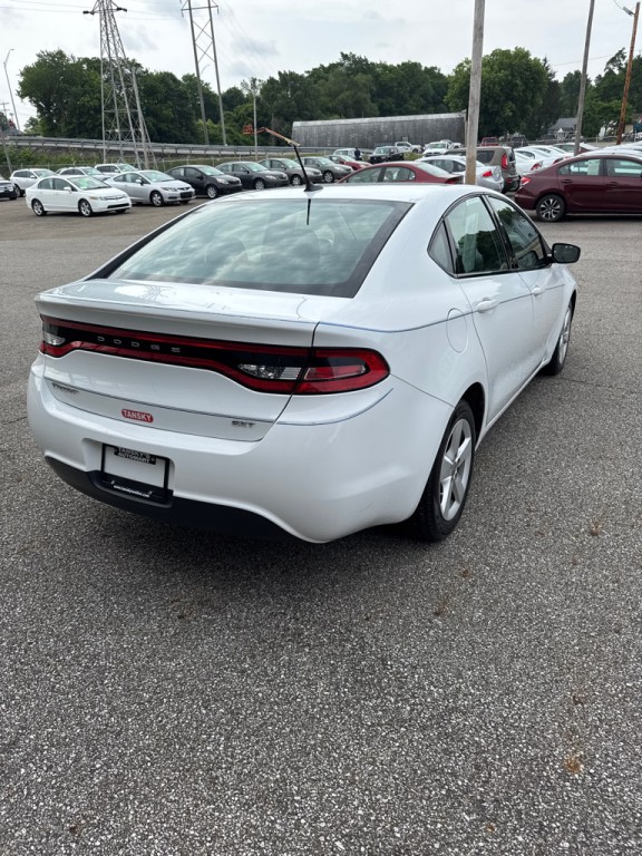 2016 Dodge Dart Image 4