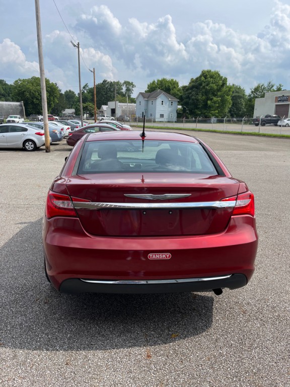 2013 Chrysler 200 Image 6