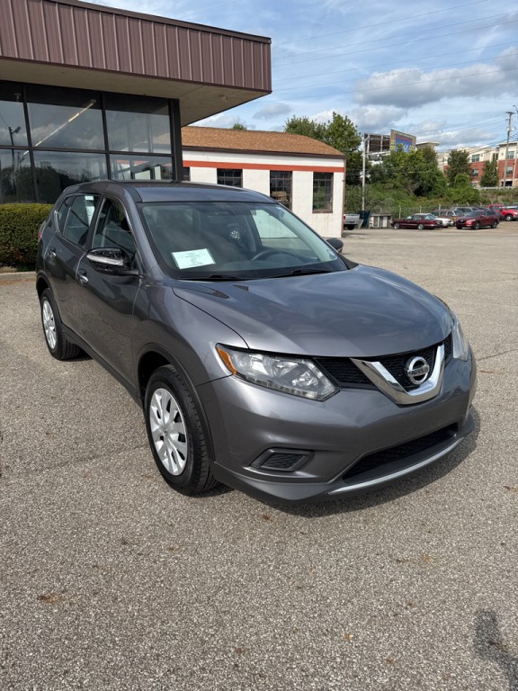 2015 Nissan Rogue Image 1
