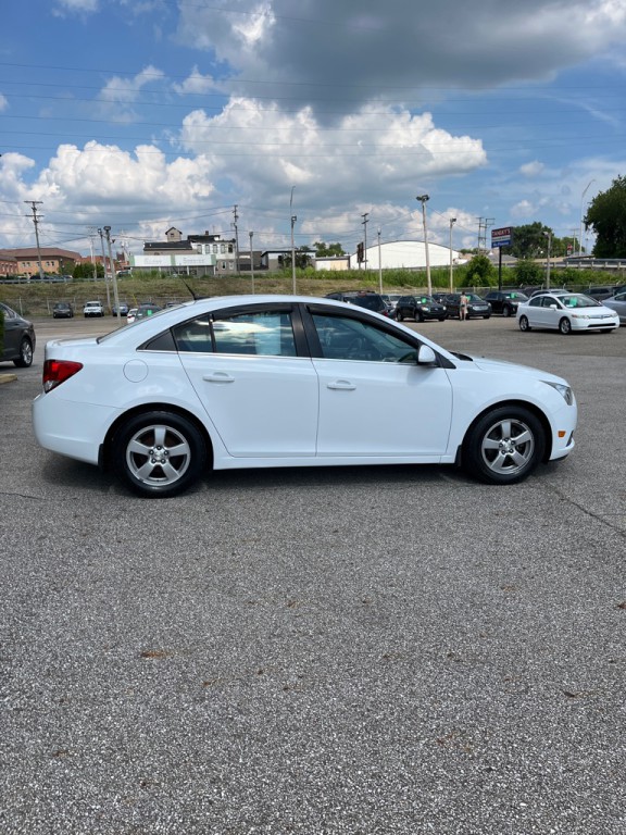 2014 Chevrolet Cruze Image 8