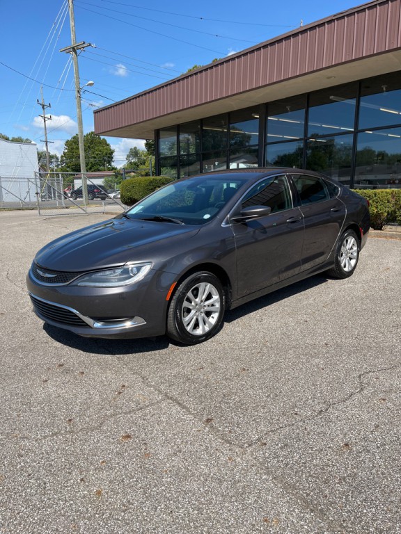 2015 Chrysler 200 Image 3
