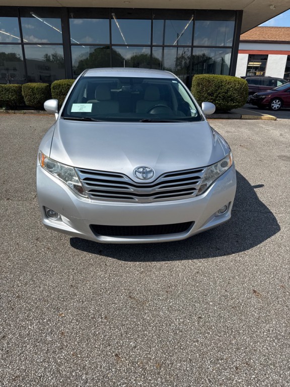 2011 Toyota Venza Image 2