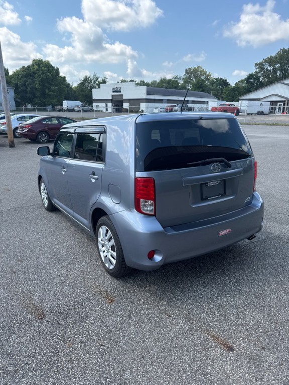 2011 Scion xB Image 6