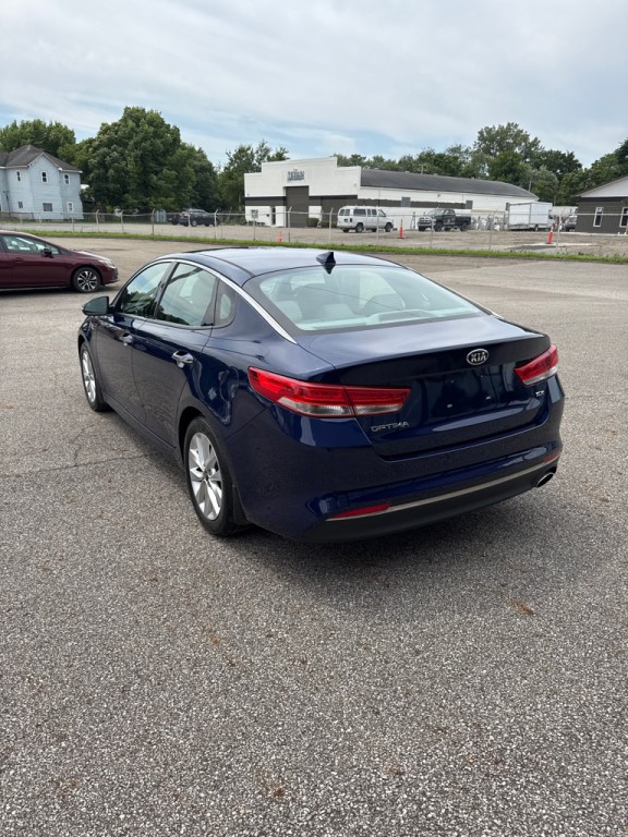 2018 Kia Optima Image 4