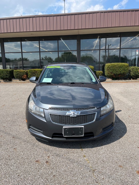 2013 Chevrolet Cruze Image 2