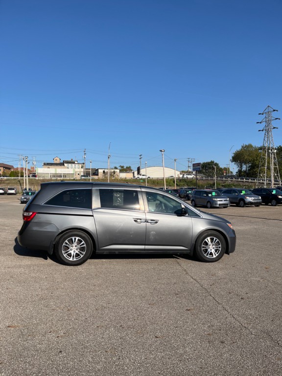 2012 Honda Odyssey Image 9