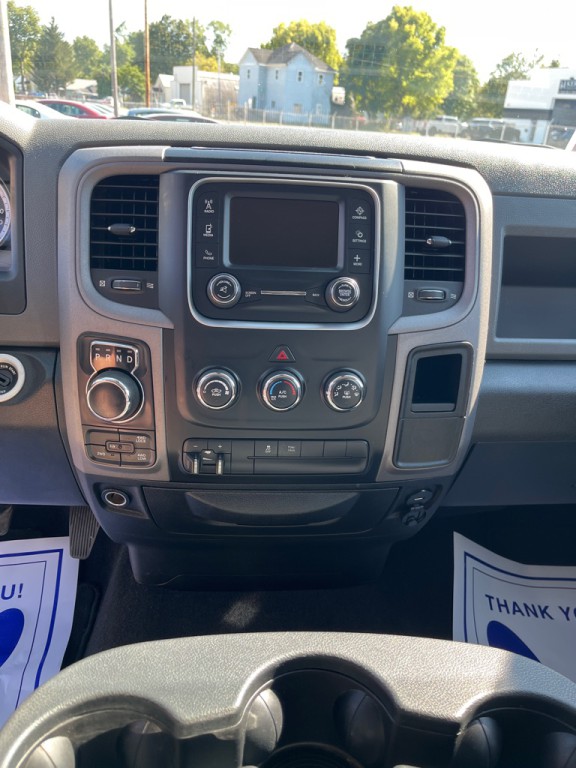 2014 RAM 1500 Image 10