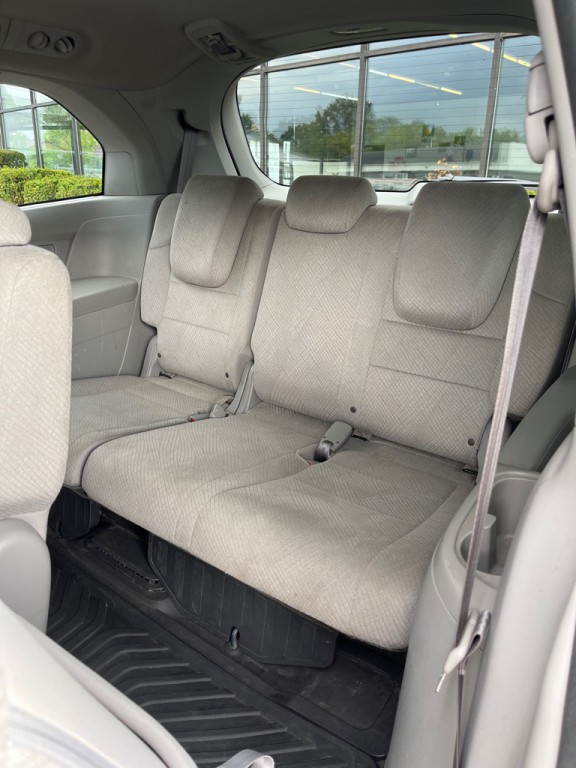 2016 Honda Odyssey Image 14