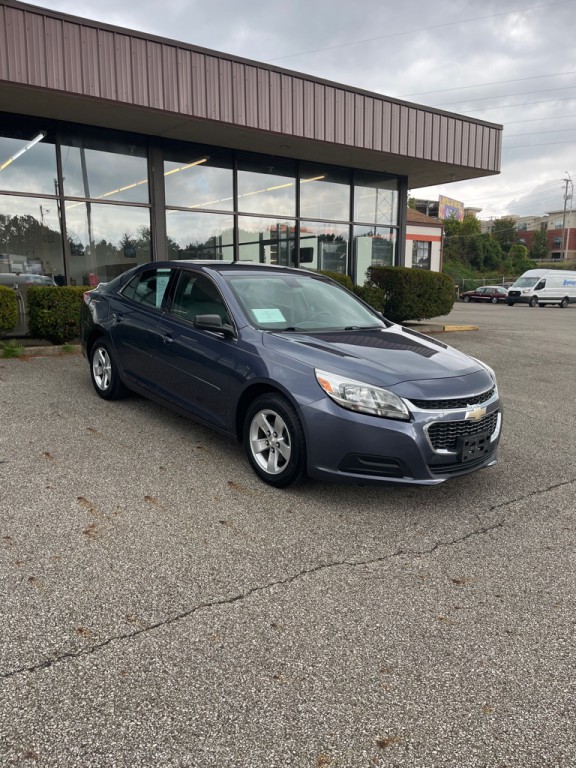 2015 Chevrolet Malibu Image 1
