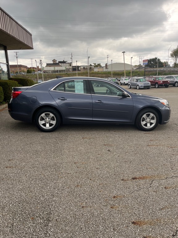 2015 Chevrolet Malibu Image 8