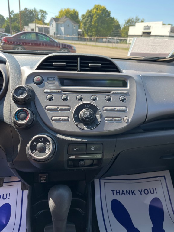 2010 Honda Fit Image 11