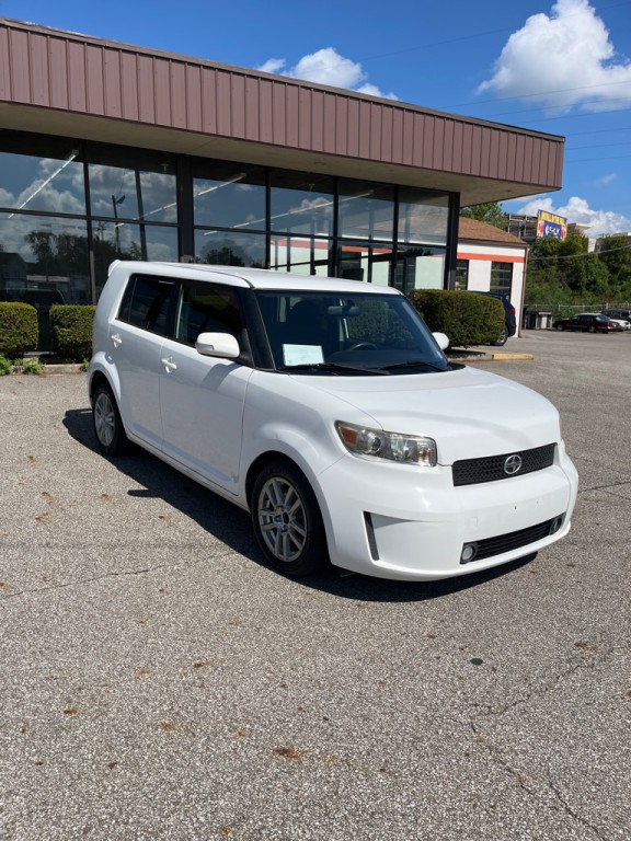 2010 Scion xB Image 1
