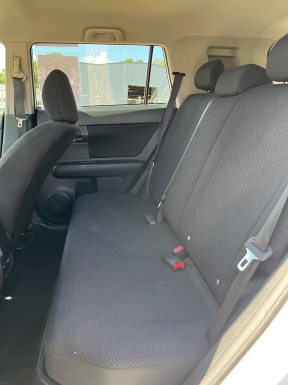 2010 Scion xB Image 13