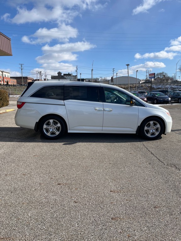 2012 Honda Odyssey Image 9