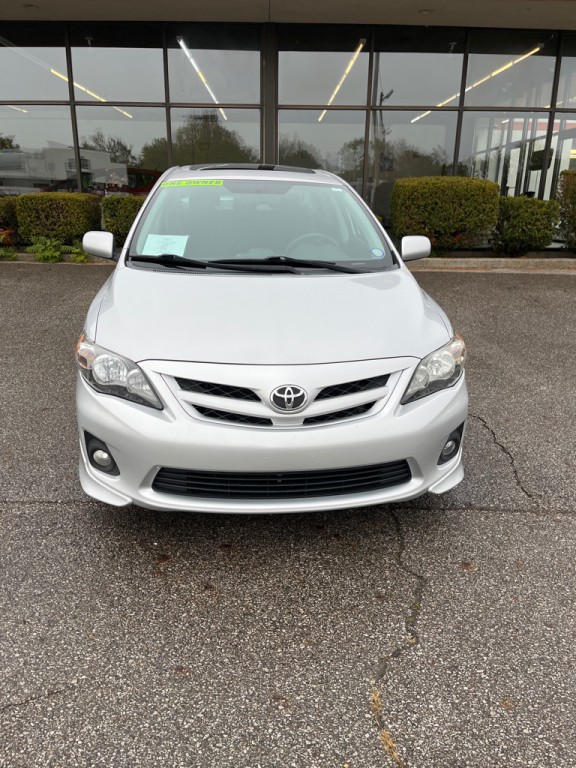 2013 Toyota Corolla Image 2