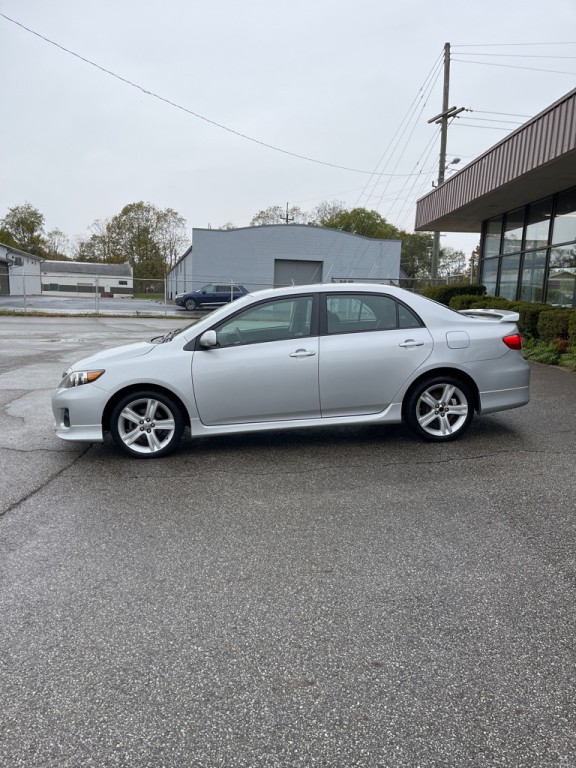 2013 Toyota Corolla Image 4
