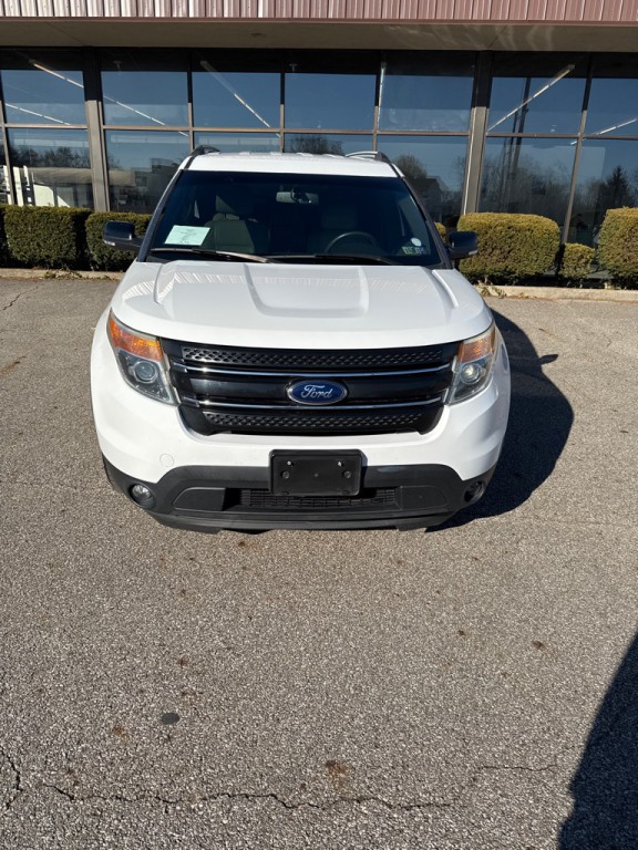 2015 Ford Explorer Image 2