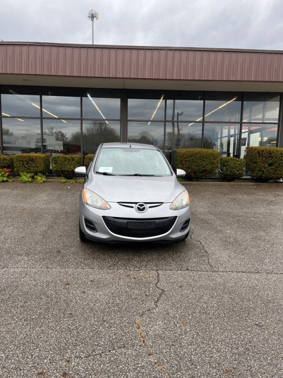2013 Mazda Mazda2 Image 2