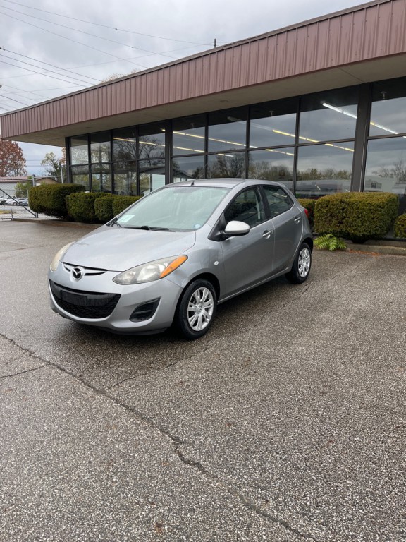 2013 Mazda Mazda2 Image 3