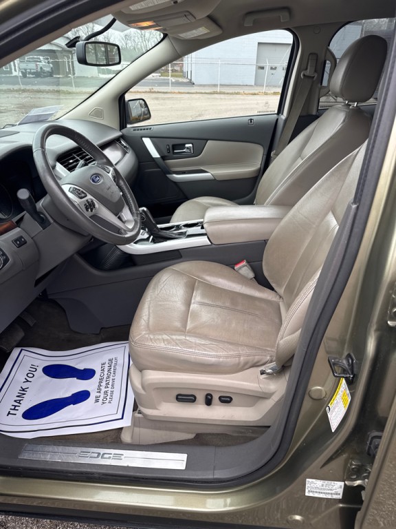 2013 Ford Edge Image 9