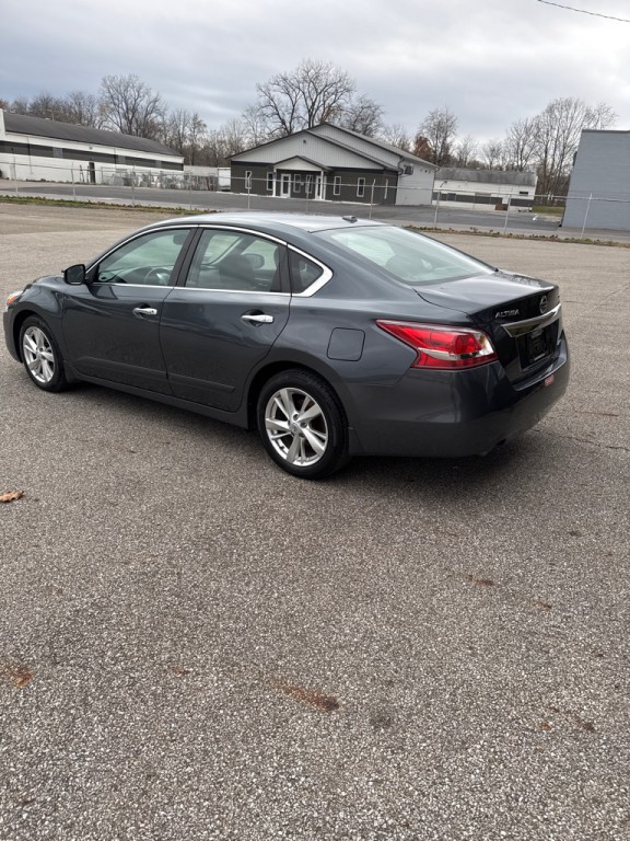 2013 Nissan Altima Image 4