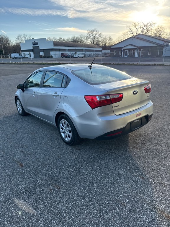 2015 Kia Rio Image 4