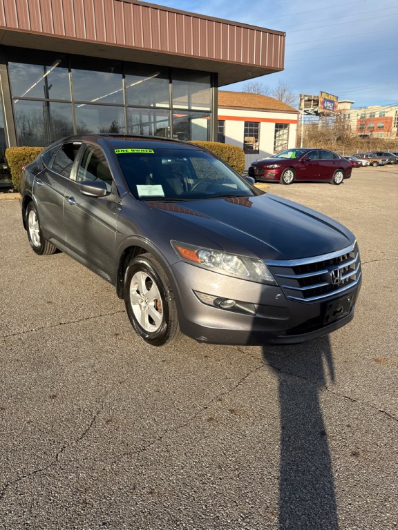 2010 Honda Crosstour Image 1