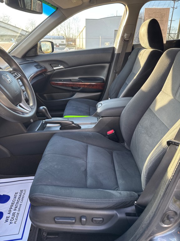 2010 Honda Crosstour Image 9