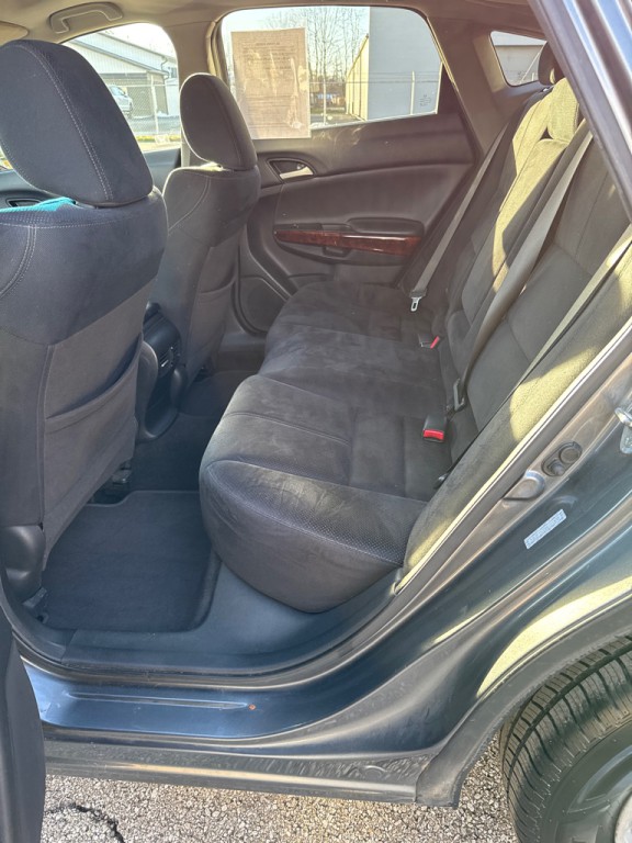 2010 Honda Crosstour Image 10