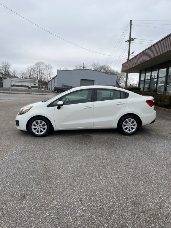 2015 Kia Rio Image 4