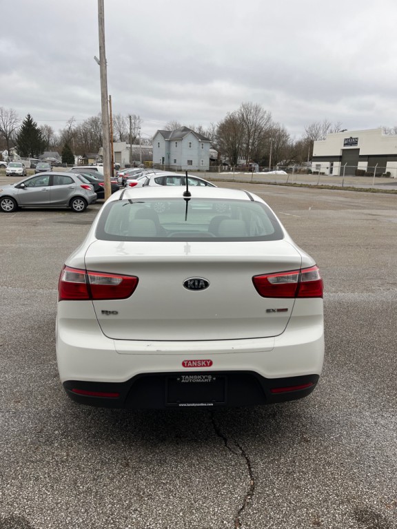 2015 Kia Rio Image 6