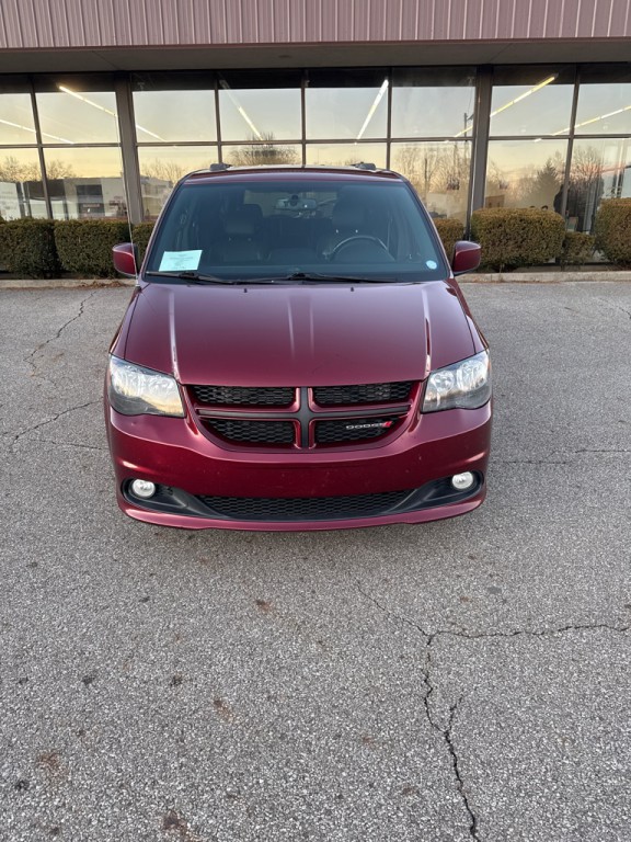 2017 Dodge Grand Caravan Image 2