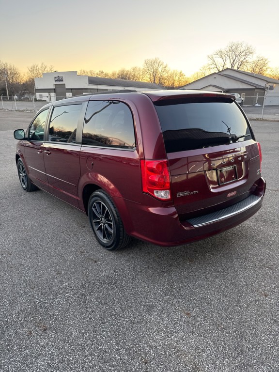 2017 Dodge Grand Caravan Image 4