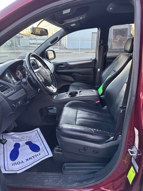 2017 Dodge Grand Caravan Image 9