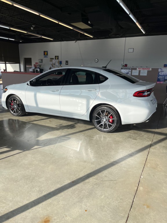 2016 Dodge Dart Image 4