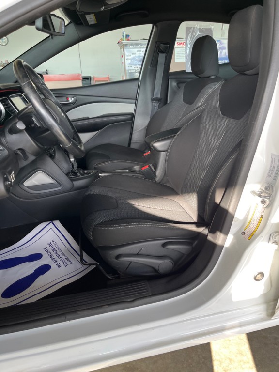 2016 Dodge Dart Image 9