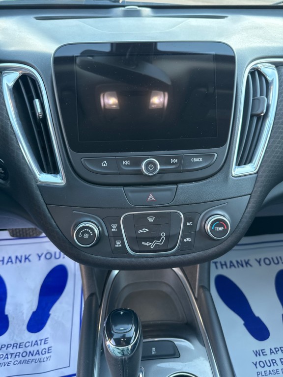 2016 Chevrolet Malibu Image 8