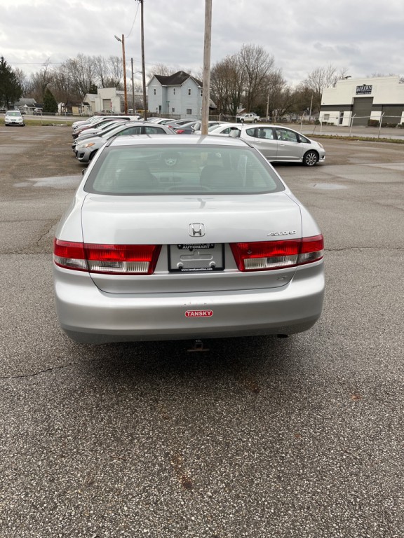 2004 Honda Accord Image 6