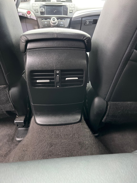 2015 Honda Crosstour Image 12