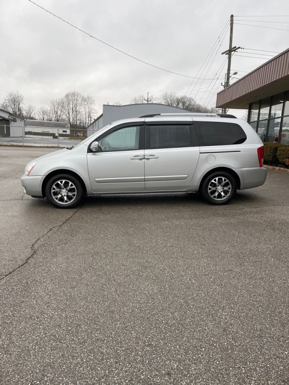 2014 Kia Sedona Image 4