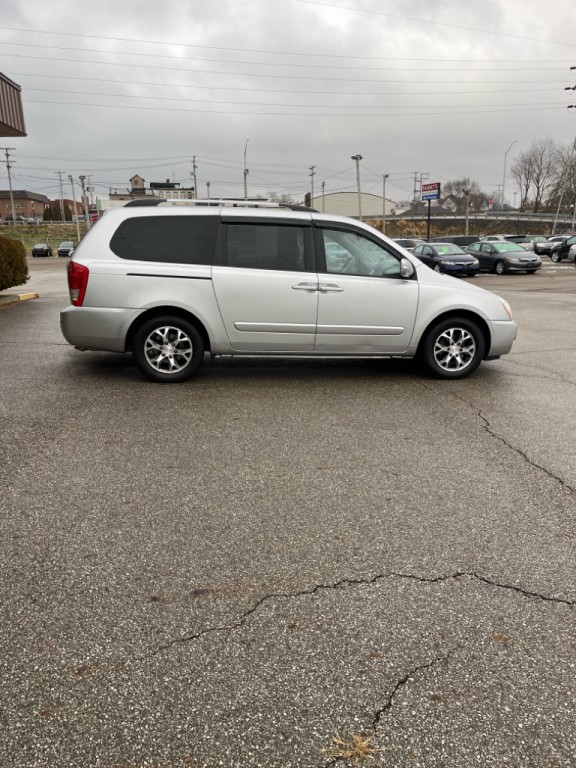 2014 Kia Sedona Image 9